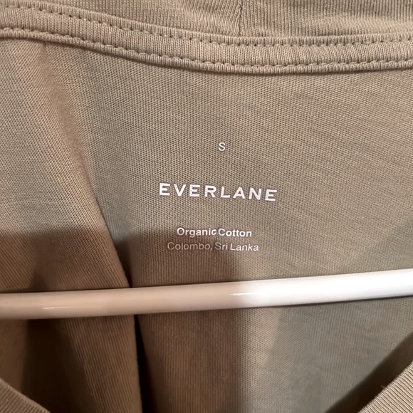 Everlane Tee - The Organic Cotton Slouchy V-Neck size small - Picture 7 of 7